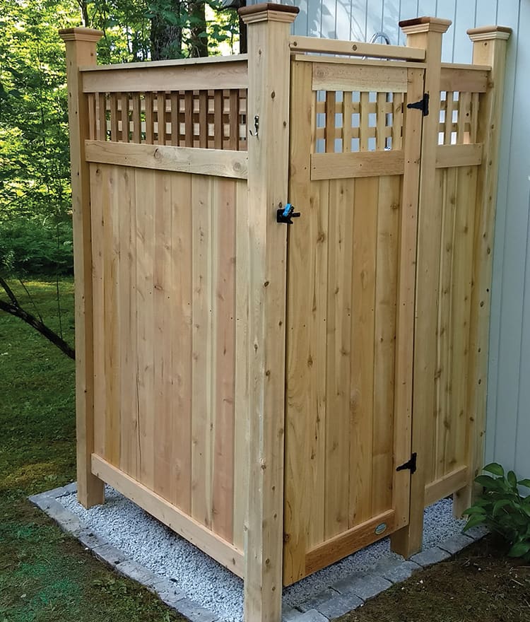 Outdoor Cedar Shower Caddy , Rustic Style Exterior Shower Storage 